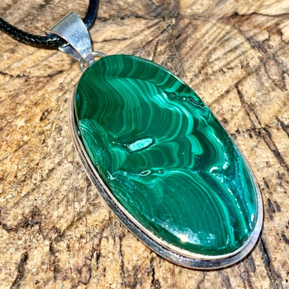 Green Malachite Pendant 2” - Picture 11 of 13